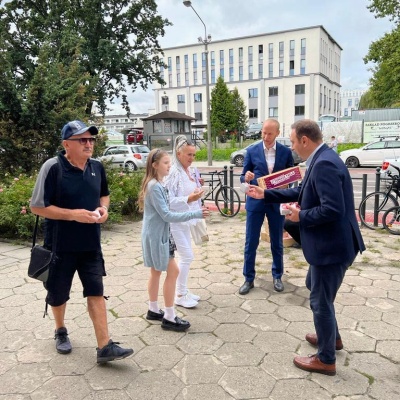 Pierwszy dzwonek w szkołach i dzwonki rowerowe od Lewicy 